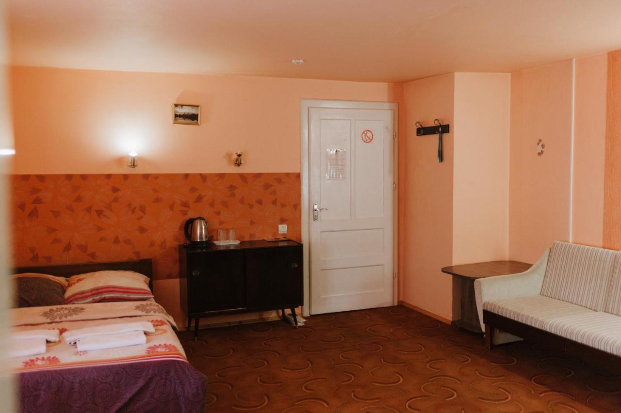 Mala Praha 3* أوزهورود